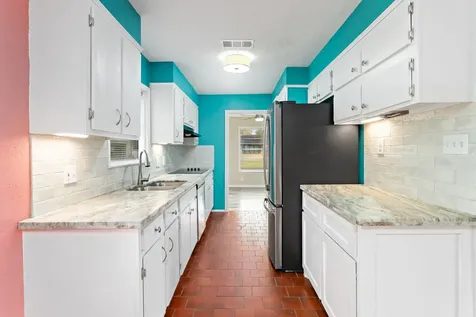 5195 Laurel Street Beaumont TX 77707