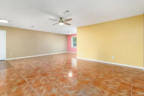 5195 Laurel Street Beaumont TX 77707