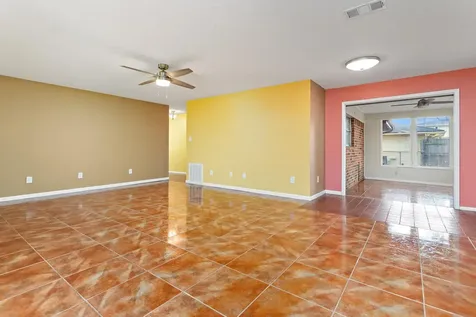 5195 Laurel Street Beaumont TX 77707