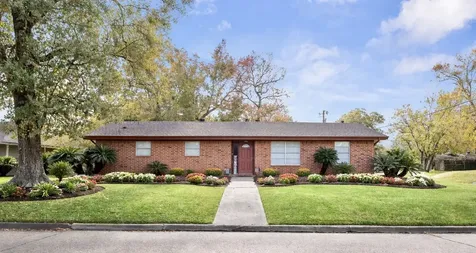 5195 Laurel Street Beaumont TX 77707