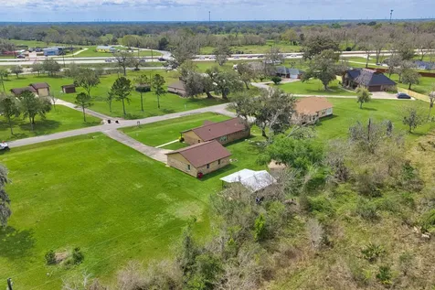 2520 County Road 582 Brazoria TX 77422