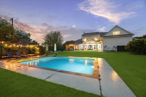 1815 Charter Street Columbus TX 78934