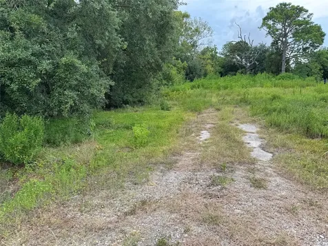 102 S Willow Street Texas City TX 77591