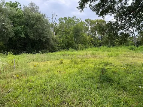 102 S Willow Street Texas City TX 77591