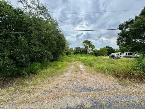 102 S Willow Street Texas City TX 77591