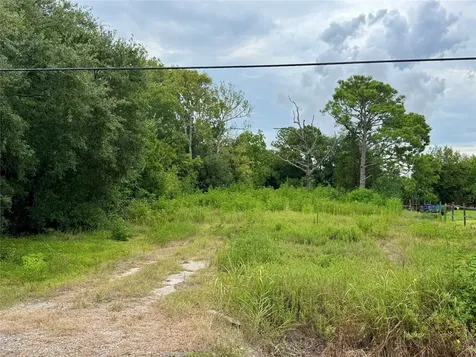102 S Willow Street Texas City TX 77591