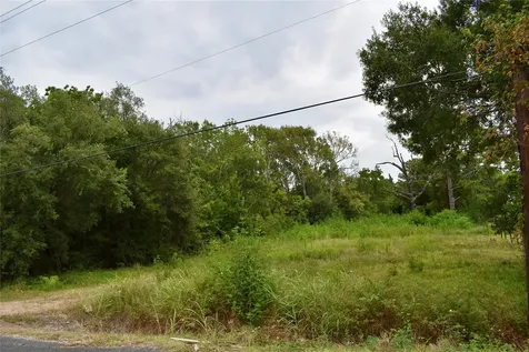 102 S Willow Street Texas City TX 77591