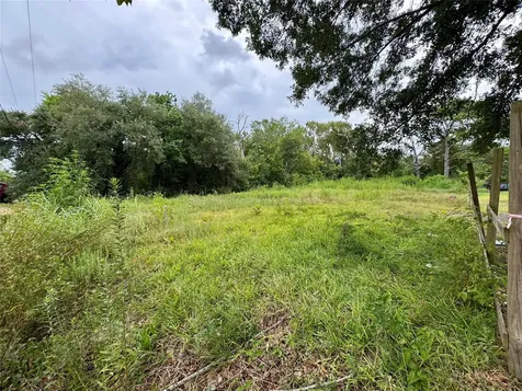 102 S Willow Street Texas City TX 77591