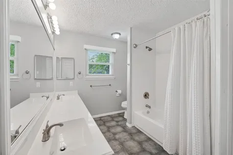 2503 Corral Trail Friendswood TX 77546