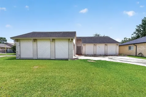 2503 Corral Trail Friendswood TX 77546