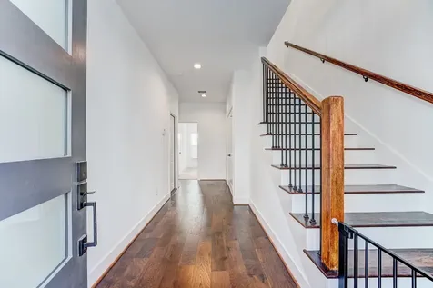 107 W Whitney Street E Houston TX 77018