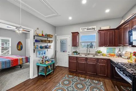 710 35th Street Galveston TX 77550