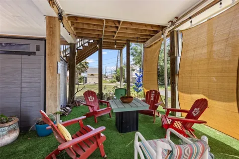 710 35th Street Galveston TX 77550