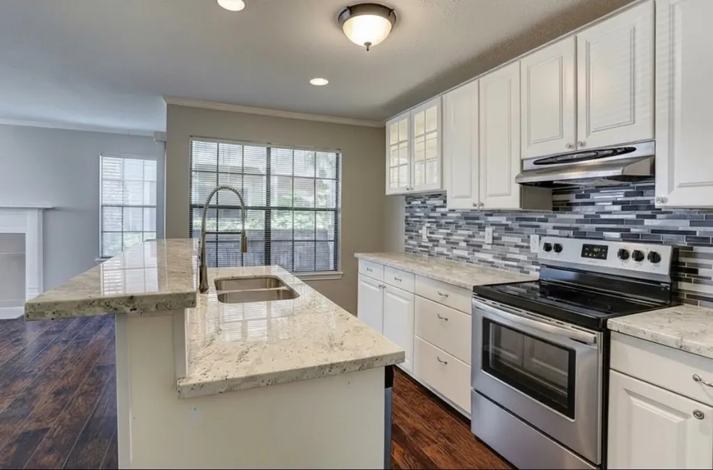 2300 Old Spanish Trail 1128 Houston TX 77054
