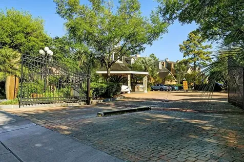 2300 Old Spanish Trail 1128 Houston TX 77054