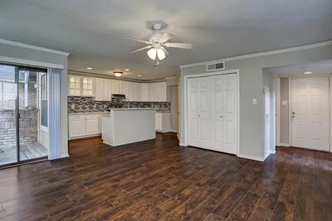 2300 Old Spanish Trail 1128 Houston TX 77054
