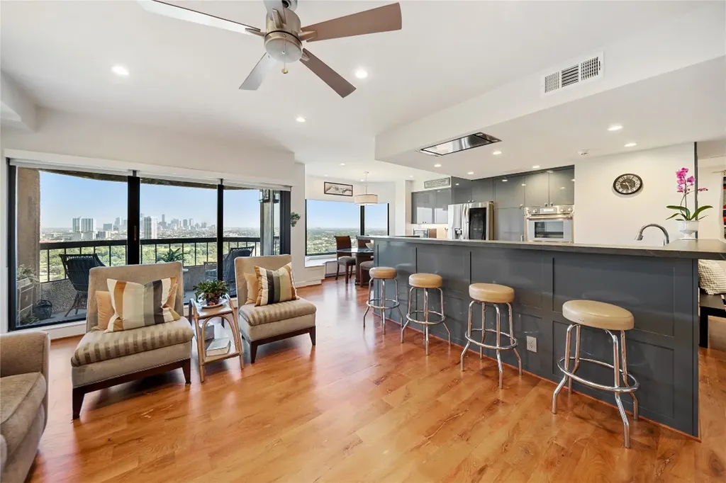 2001 Holcombe Boulevard 2502 Houston TX 77030