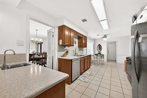 1518 Locke Lane Sugar Land TX 77478