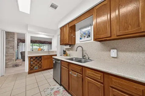 1518 Locke Lane Sugar Land TX 77478