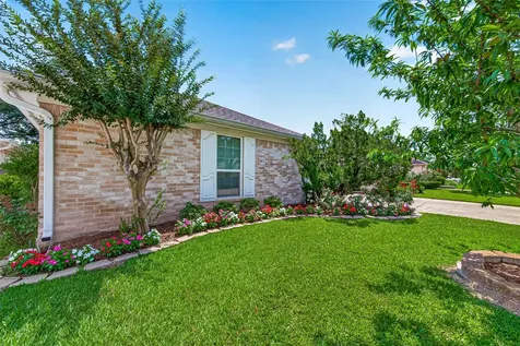 1518 Locke Lane Sugar Land TX 77478