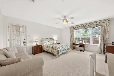 1518 Locke Lane Sugar Land TX 77478