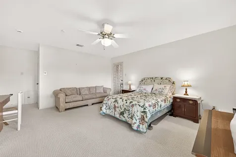 1518 Locke Lane Sugar Land TX 77478