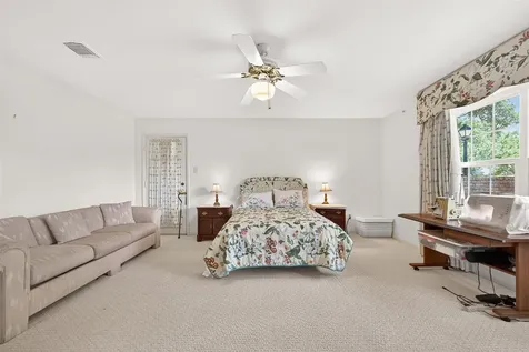 1518 Locke Lane Sugar Land TX 77478