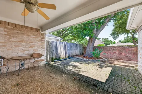 1518 Locke Lane Sugar Land TX 77478