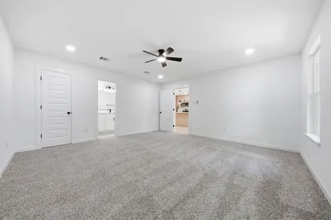 2403 Raymond Street Pasadena TX 77506