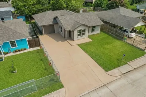 2403 Raymond Street Pasadena TX 77506