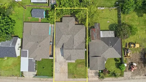 2403 Raymond Street Pasadena TX 77506