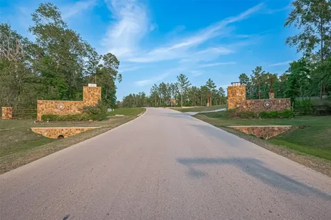 15743 Wooded Trail Way Willis TX 77378