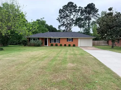 2111 Bush Drive Huntsville TX 77320