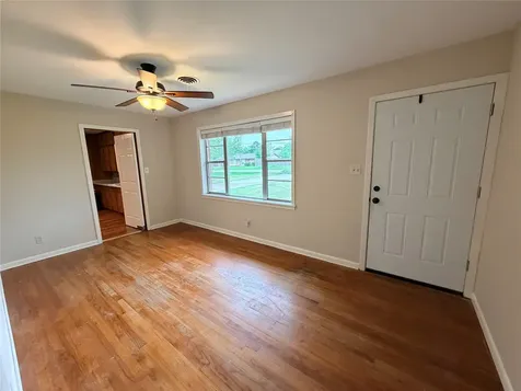 2111 Bush Drive Huntsville TX 77320