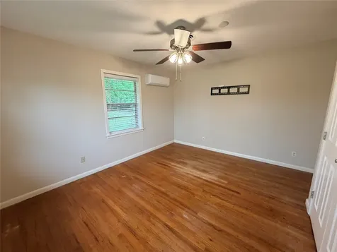 2111 Bush Drive Huntsville TX 77320