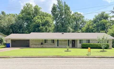 302 Cordell Drive Crockett TX 75835