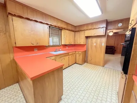 302 Cordell Drive Crockett TX 75835