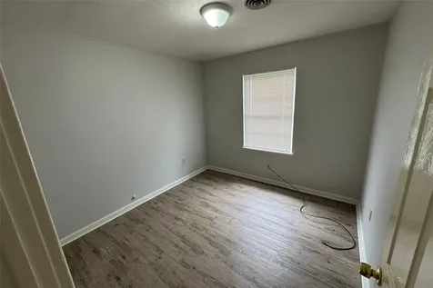 5122 Windemere Street Houston TX 77033