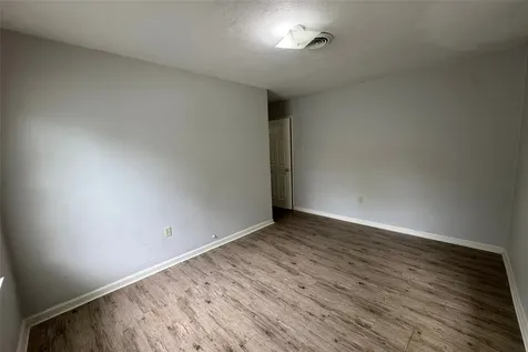 5122 Windemere Street Houston TX 77033