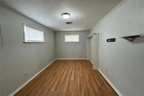 5122 Windemere Street Houston TX 77033
