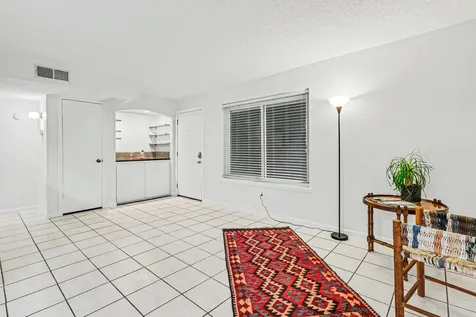1527 Rutland Street 4 Houston TX 77008