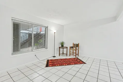 1527 Rutland Street 4 Houston TX 77008