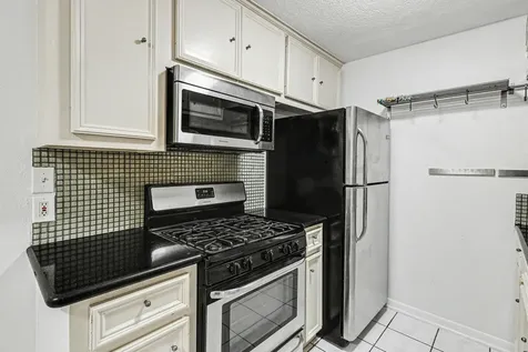 1527 Rutland Street 4 Houston TX 77008