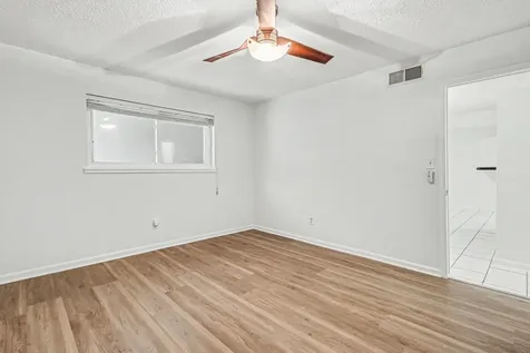 1527 Rutland Street 4 Houston TX 77008