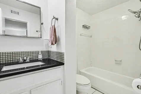 1527 Rutland Street 4 Houston TX 77008