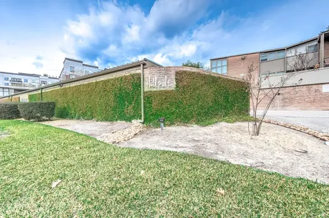 5220 Memorial Drive 5220 Houston TX 77007