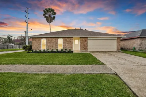 8422 Oakhaven Road La Porte TX 77571
