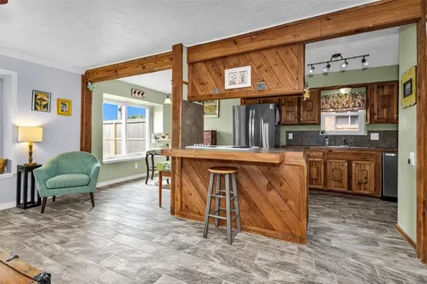 8422 Oakhaven Road La Porte TX 77571