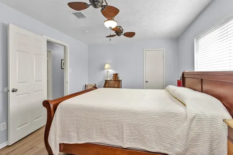 8422 Oakhaven Road La Porte TX 77571