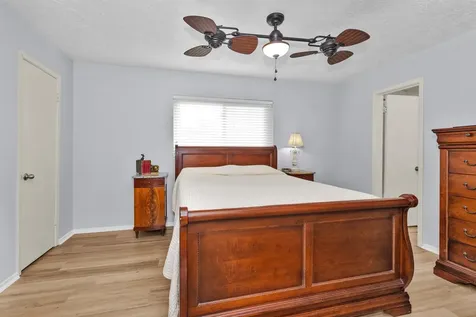 8422 Oakhaven Road La Porte TX 77571